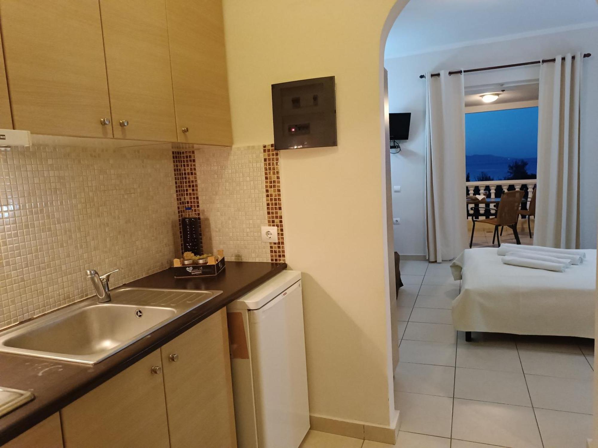 Pouliezos Koklanis Zante Apartments Alykes  Eksteriør billede