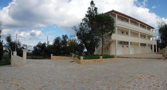 Pouliezos Koklanis Zante Apartments Alykes  Eksteriør billede