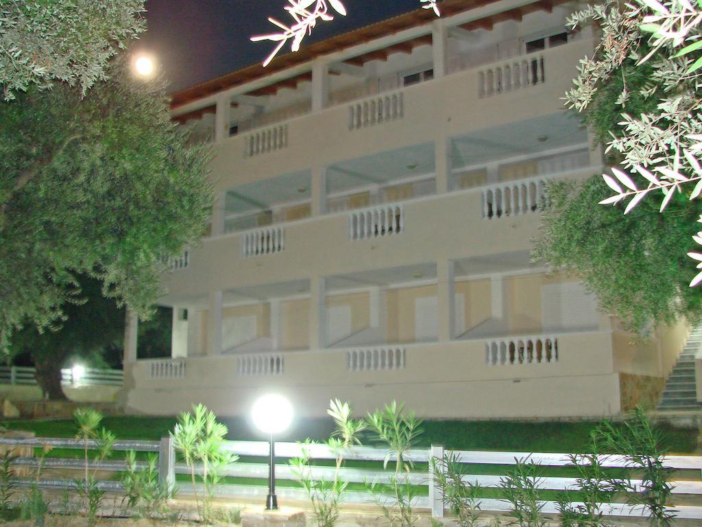 Pouliezos Koklanis Zante Apartments Alykes  Eksteriør billede