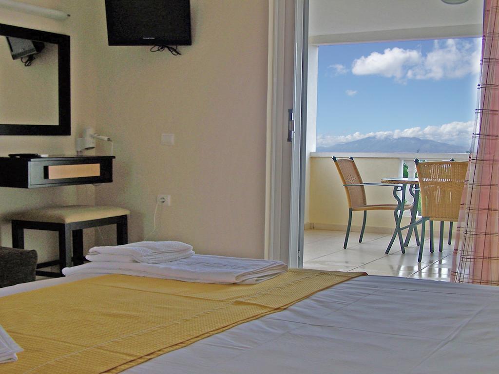Pouliezos Koklanis Zante Apartments Alykes  Eksteriør billede