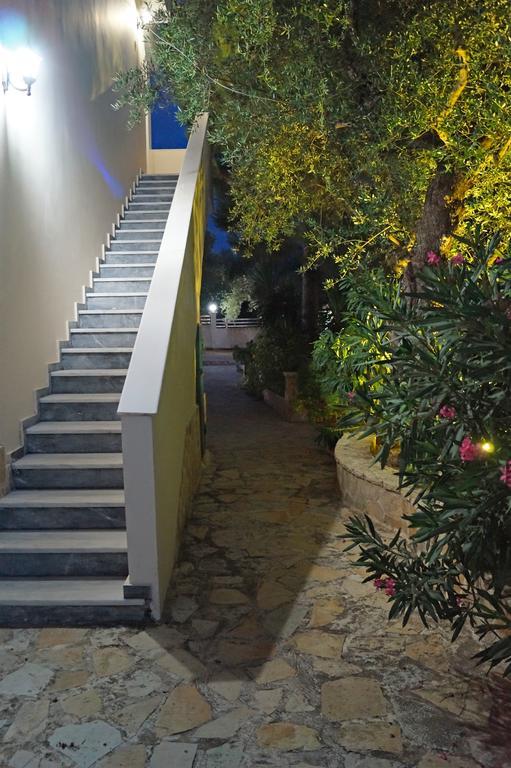 Pouliezos Koklanis Zante Apartments Alykes  Eksteriør billede